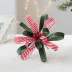 Adorno Navideño de Poinsettia Artificial con Cinta y Bayas Rojas - 25 cm - Decoración Festiva de Alta Gama para Hogar y Eventos