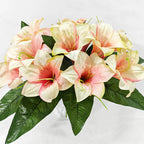 Ramo de Flores Artificiales de Lirio, 5 Cabezas, 32 cm de Altura, Ideal para Decoración de Interiores, Hecho de Seda, Sin Jarrón Incluido