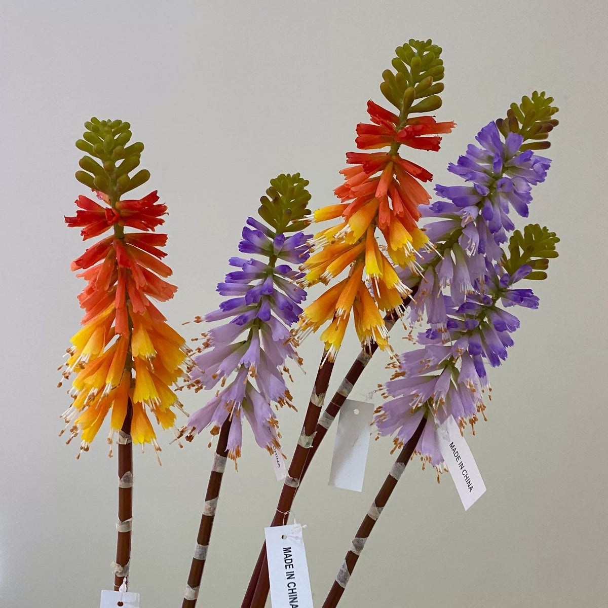 Flor Artificial de Lirio de Antorcha, 70 cm, Decoración Elegante para Hogar, Hoteles y Escaparates