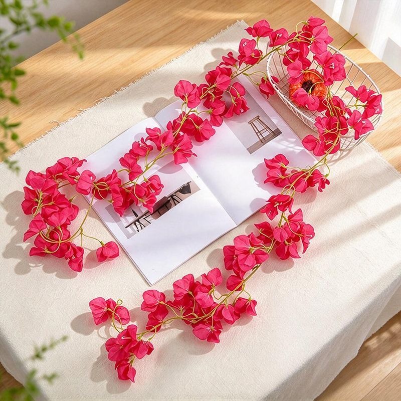 Guirnalda de Buganvilla Artificial Colgante, Enredadera de Plástico con 135 Flores, para Interior, Bodas y Escaparates