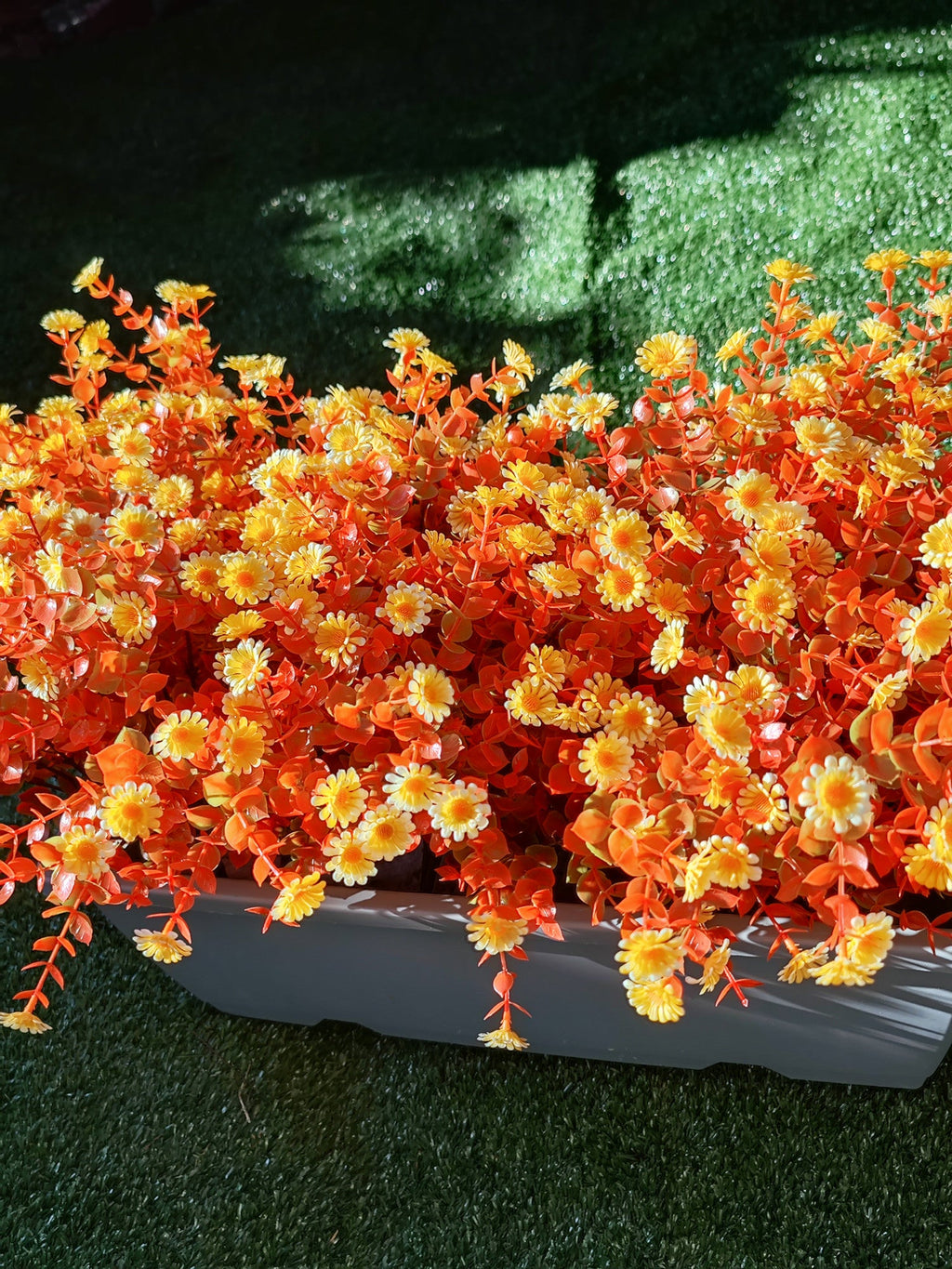 Margaritas artificiales con resistencia a los rayos UV de 14" x 8" para jardín, balcón y terraza - Naranja