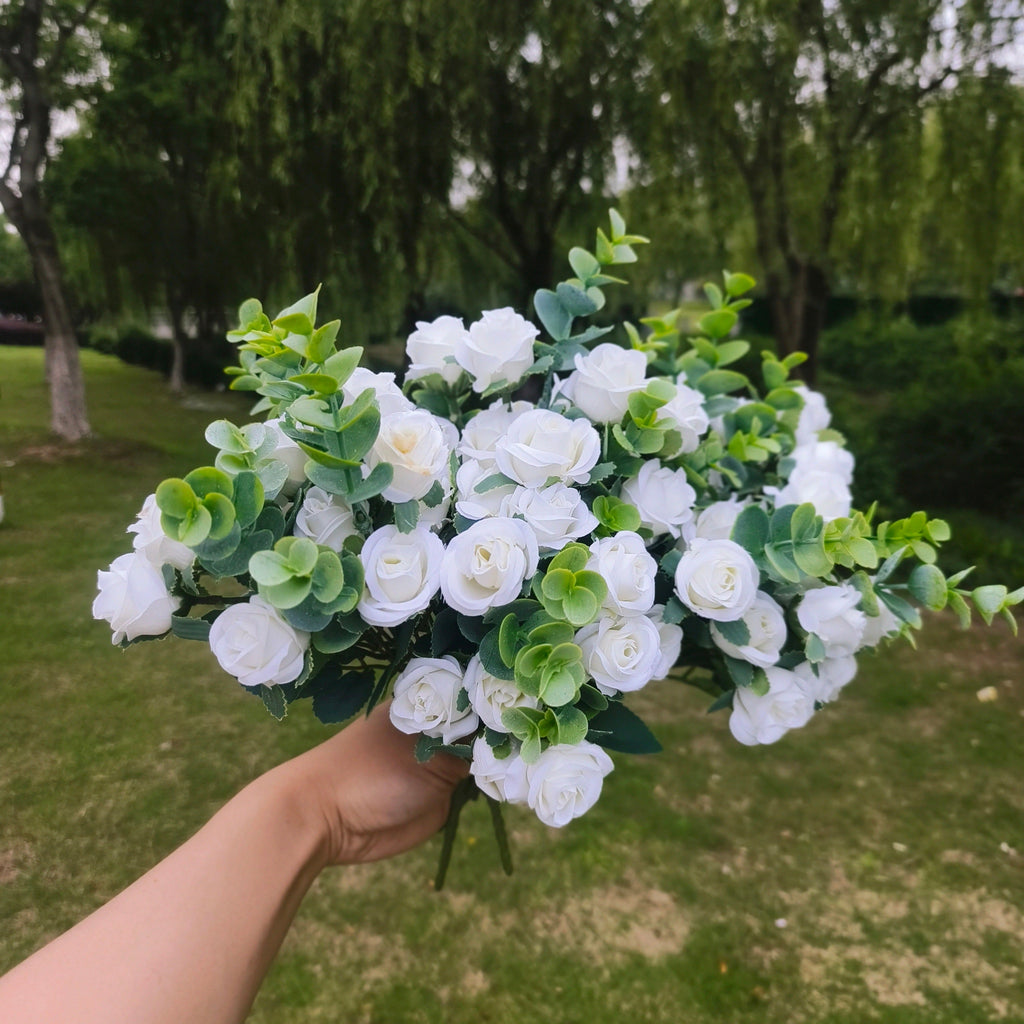 Rosas artificiales con resistencia a los rayos UV de 12" 8 piezas para jardín, balcón y terraza - Rojo