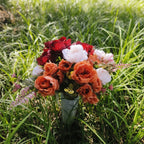 Flores artificiales para cementerio con resistencia a los rayos UV de 15" x 9" para jardín, balcón y terraza - Naranja/blanco/rojo