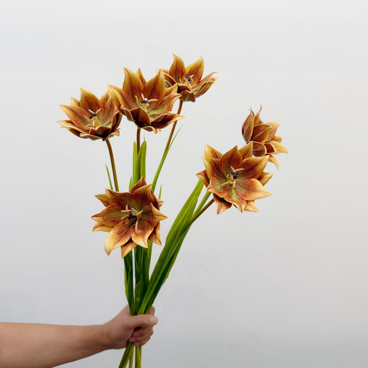 Tulipán artificial de 69 cm, decoración floral moderna para hogar, bodas y oficinas, estilo minimalista