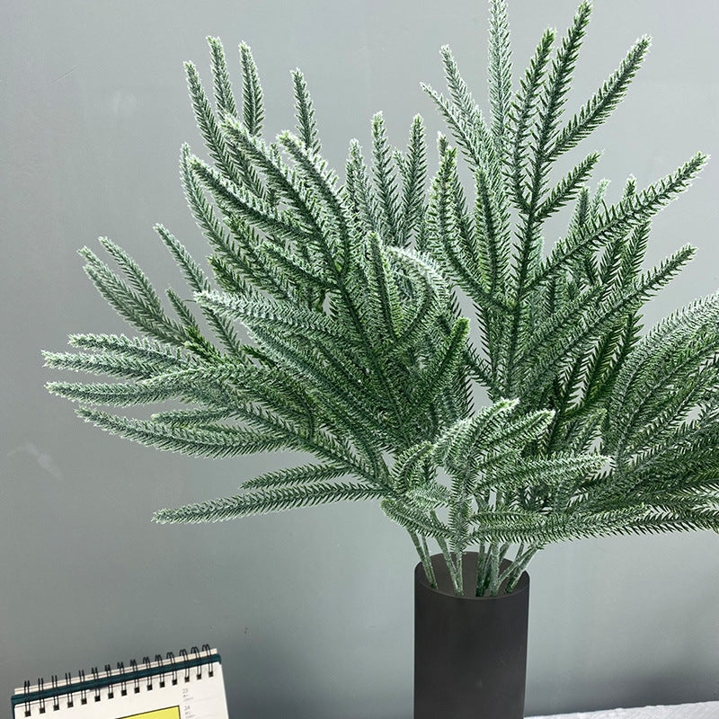 Ramas de pino artificiales con resistencia a los rayos UV de 27" para jardín, balcón y terraza