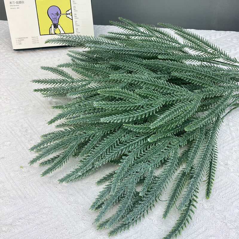 Ramas de pino artificiales con resistencia a los rayos UV de 27" para jardín, balcón y terraza